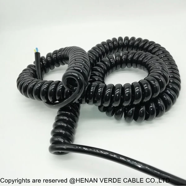 スパイラル電源ケーブル